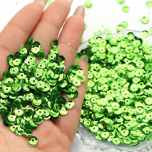 10g Pack Curved Surface Sequins, Holiday Party Package Filler Plastic DIY Bead Jewelry, Nail Art Filler, Professional Manicure Supplies, Holiday Nail Design Accessories