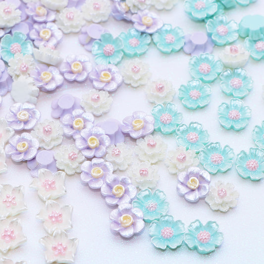 10pcs Pearlescent Flower Shaped 3D Acrylic Resin Cabochon Charms Ornament DIY Creative Phone Shell Case Keychain Fridge Patches Decors Accessories
