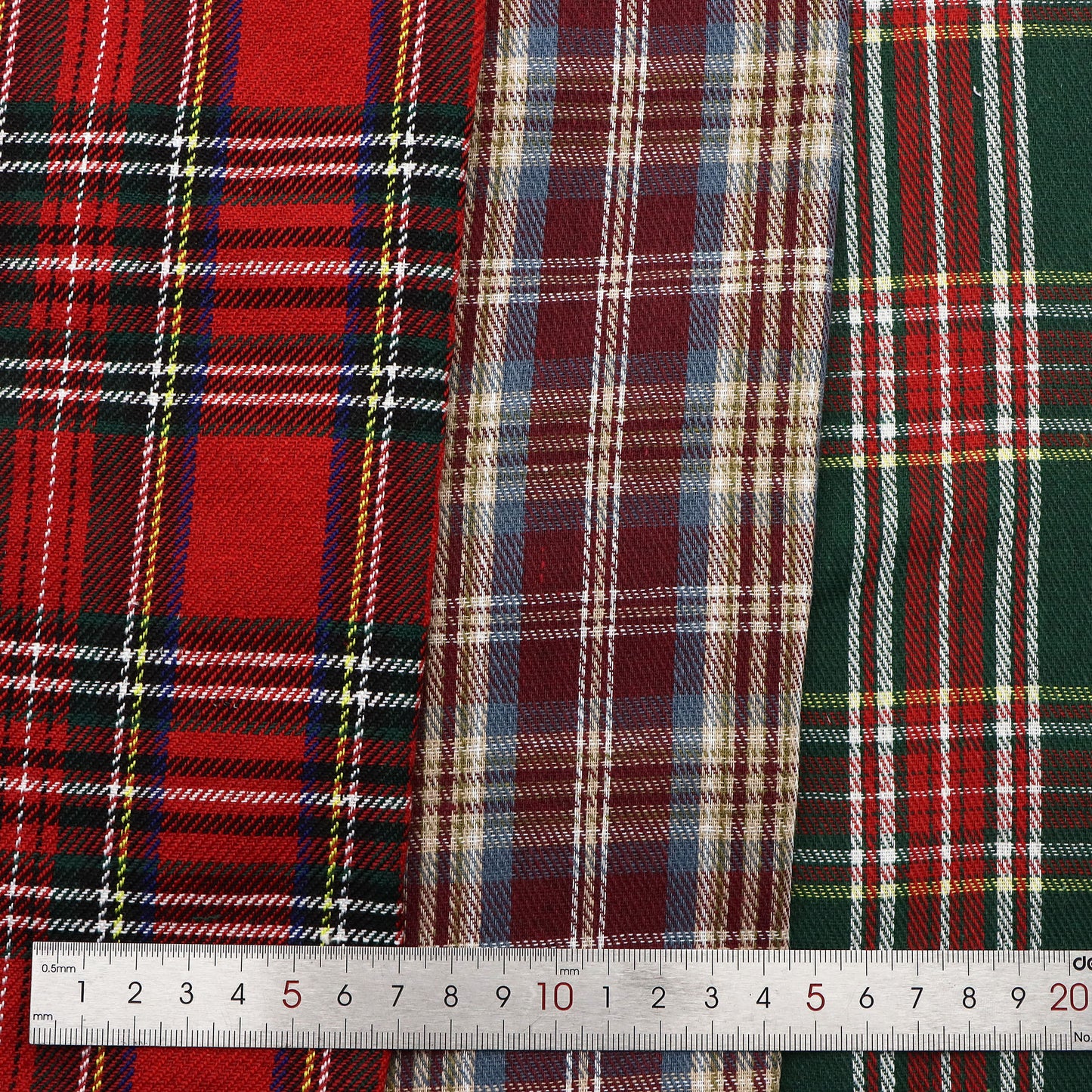 1 Pc Retro Buffalo Plaid Jacquard Fabric -50x145cm, Precut Christmas Fabric for Sewing, Quilting, Crafting - Hand Wash Only - Patchwork Fabric, Holiday Style Patterns