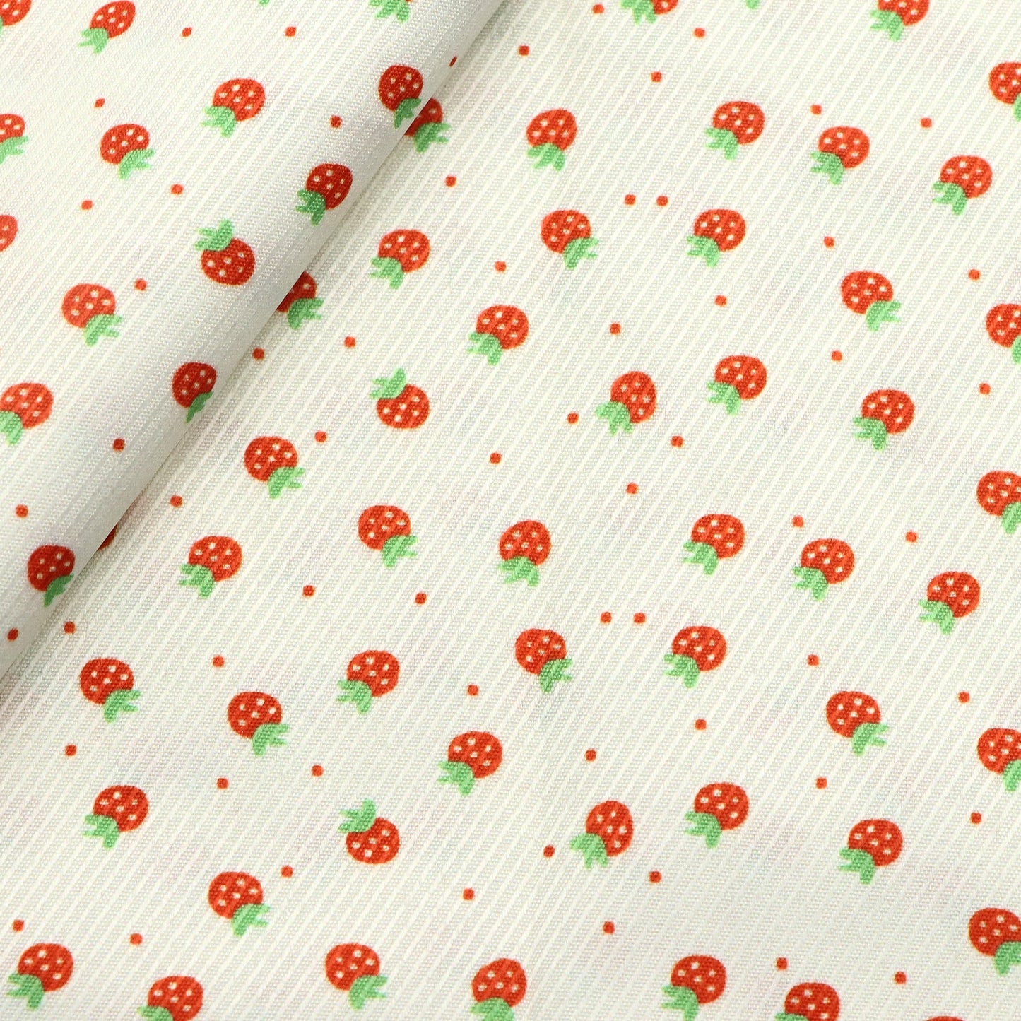 1pc Strawberry Print Twill Polyester Fabric, 59.06x19.68 inch Precut Fabric, Perfect for Party Decorations, and Craft Projects, Hair Ties, DIY Quilting & Sewing, Patchwork, Backdrop Fabric | Strawberry Pattern