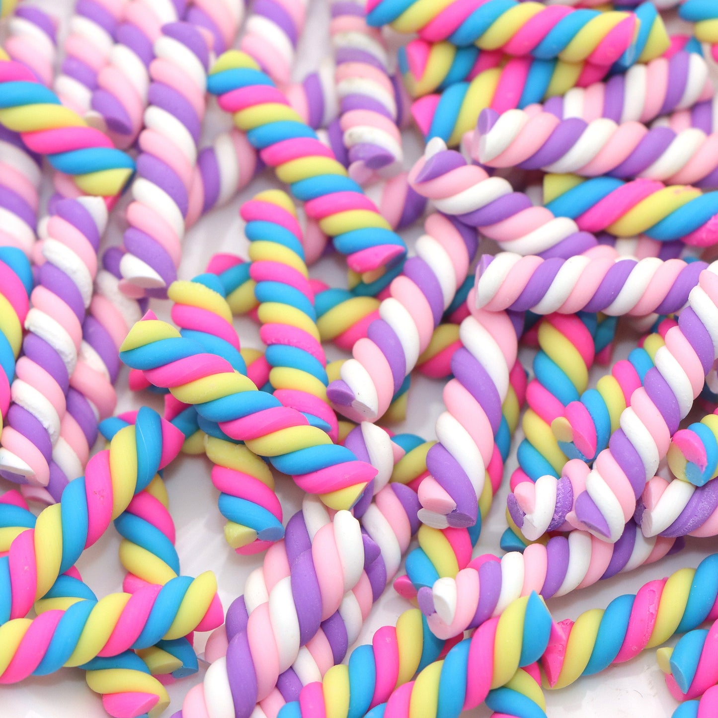 10Pcs Candysticks Rainbow Candy Sticks Christmas Color Polymer Clay 18mm Candy Dollhouse Miniatures DIY Decorate Gingerbread House Windows Handmade Craft Supplies