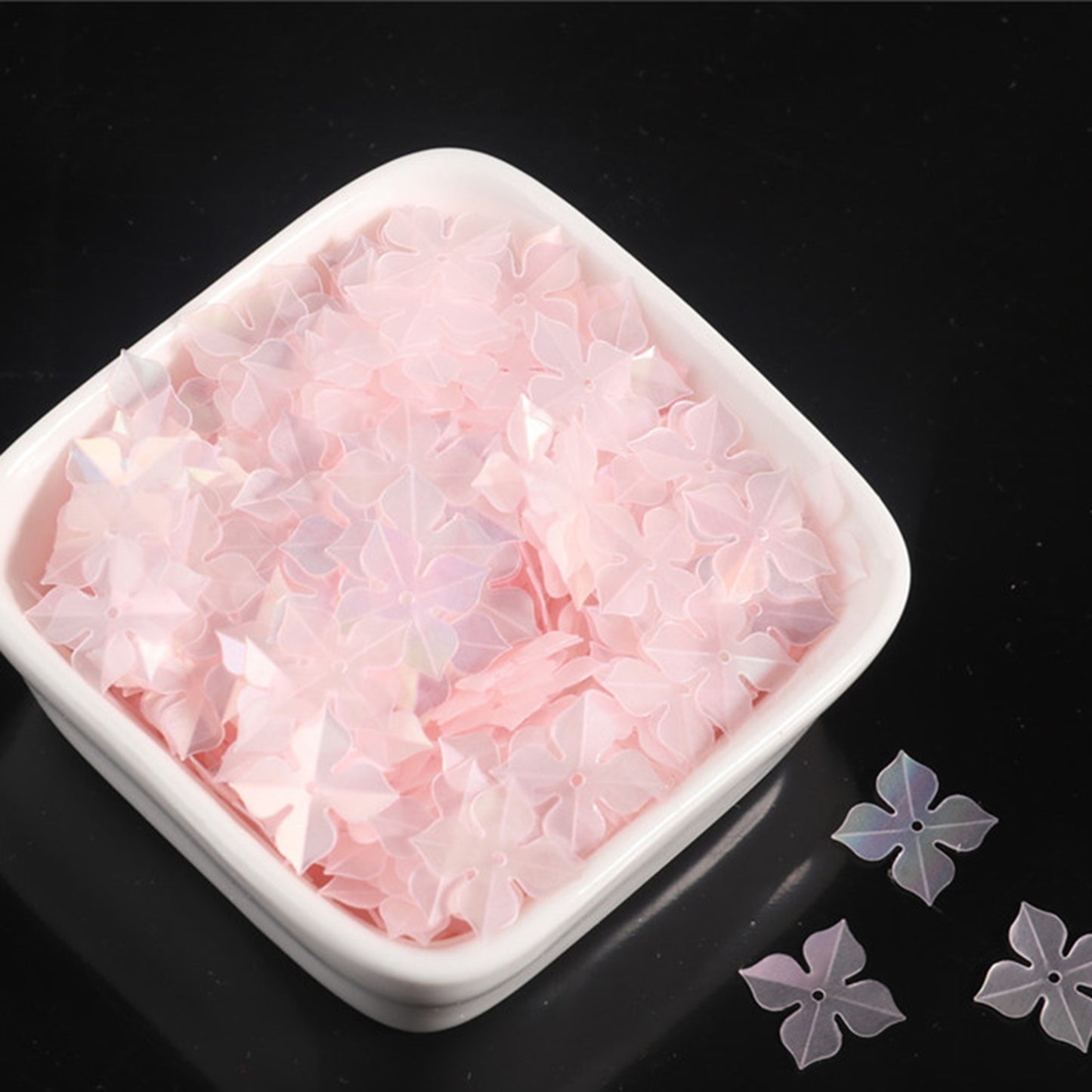 5g/pack Geometry Flowers Shaped Sequins,Plain Solid Color,PVC Flakes for DIY Crafts,Jewelry Making DIY Hand-Sewn Decorative Accessories,Perfect for New Year, Birthday, Wedding, and Bridal Shower Celebrations