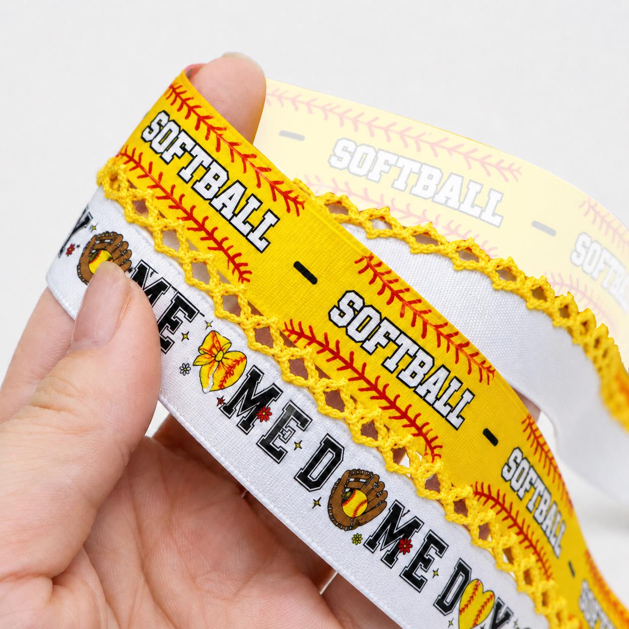 5 Yards Sport Series Ribbon Adorned with Softball Pattern, Width 32mm/1.26-Inch, Two Ribbon Equipped with White Yellow Center Hook Edge, Ideal for Showcasing Jewelry And Wrapping Gifts, Creating Bows, Holiday Decorations