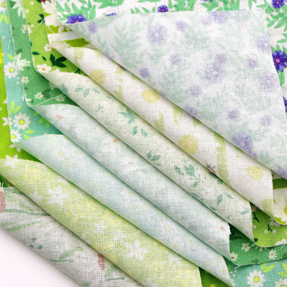 7pcs/se 7.87x7.87inch(20x20cm) flower series 100% cotton fabric Precut Quilting Fabric Fat Quarter Fabric Bundle, Quilting Squares for Patchwork, DIY Crafts Projects, DIY Wallet Making