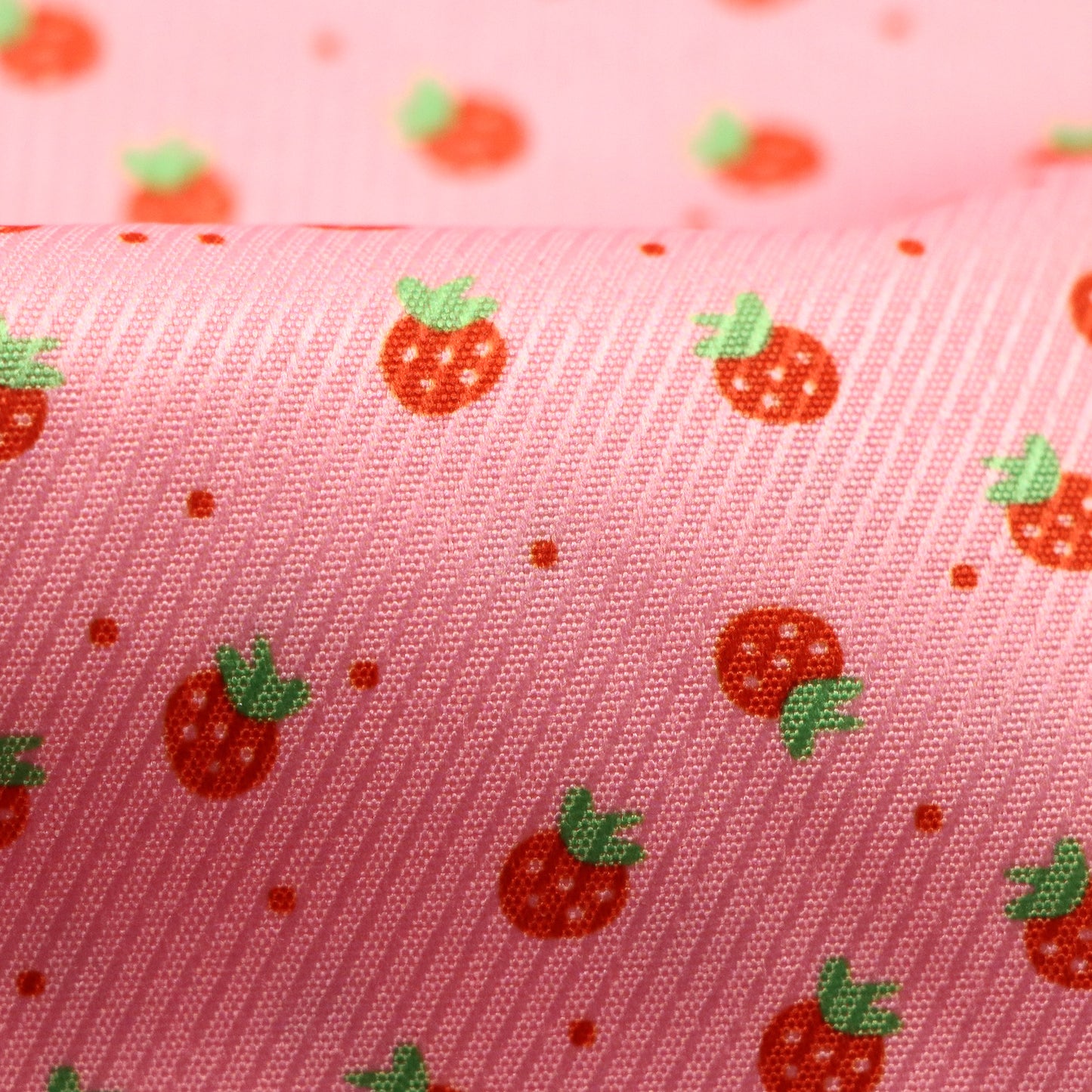 1pc Strawberry Print Twill Polyester Fabric, 59.06x19.68 inch Precut Fabric, Perfect for Party Decorations, and Craft Projects, Hair Ties, DIY Quilting & Sewing, Patchwork, Backdrop Fabric | Strawberry Pattern
