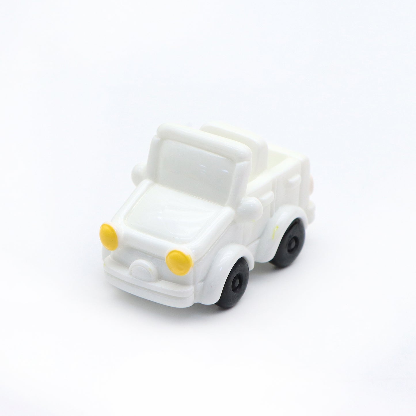 1Pc Miniature Car Statue - Mini Truck Bus Sculpture for Moss Micro Landscape, Resin DIY Landscaping Ornament, Outdoor Decor for Garden, Patio, or Yard