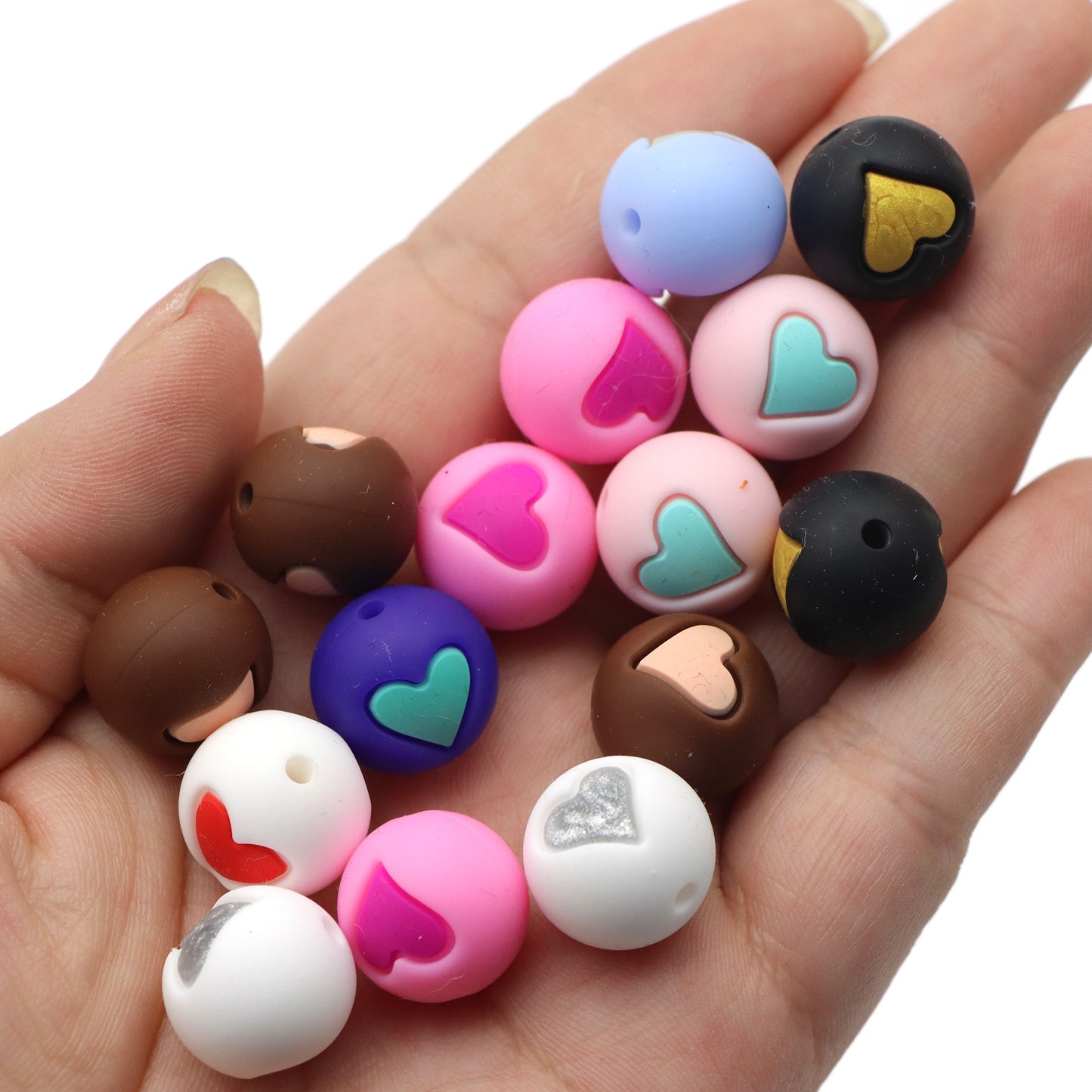 5Pcs 15mm Festive Silicone Beads Love Heart Pattern Round Shaped Focal Beads Loose Spacer Beads for DIY Jewelry Making Accessories DIY Bracelet Necklace Chain Earrings Charm Bangle Decors Craft Pen Supplies