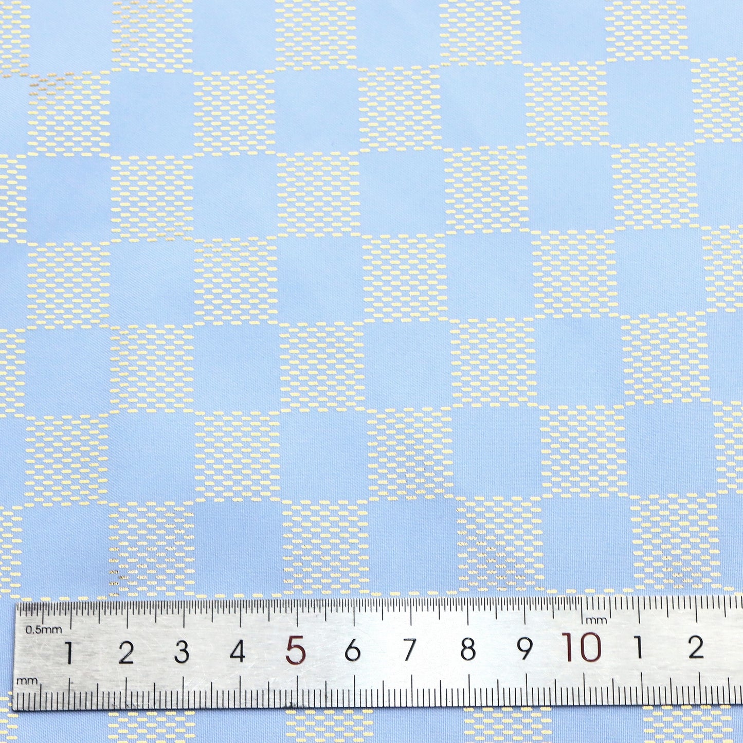 1pc Golden Foil Chessboard Pattern Polyester Fabric,59x19.68inch Pre-cut 100% Polyester Fabric,Vibrant Tartan Plaid Grid Designs,Hand Wash Only,Perfect for Wedding Decor, Crafts, Sewing, Drapes & Home Decor - DIY Special Occasions Fabric