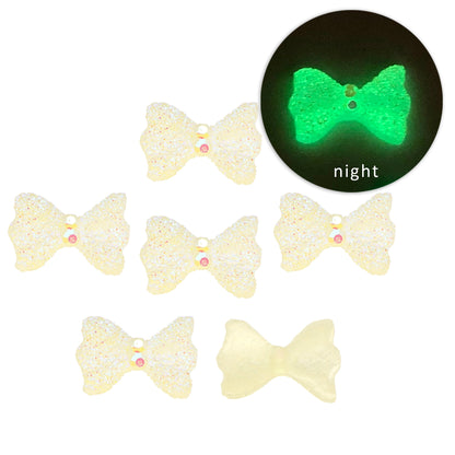 20Pcs/pack Glow in the Dark Acrylic Beads Bowknot Shaped Plain Solid Color for Jewelry Making DIY Bracelet Necklace Chain Earrings Charm Decors For Nail Art Design Crafts Jewelry Accessories