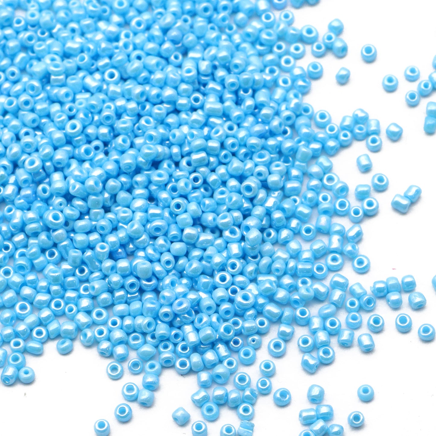 20g/0.7oz 2mm Miyuki Seed Beads Frosted Solid Color Loose Spacer Beads with Hole for Jewelry Making DIY Bracelet Necklace Chain Earrings Charm Bangle Decors Craft Accessories