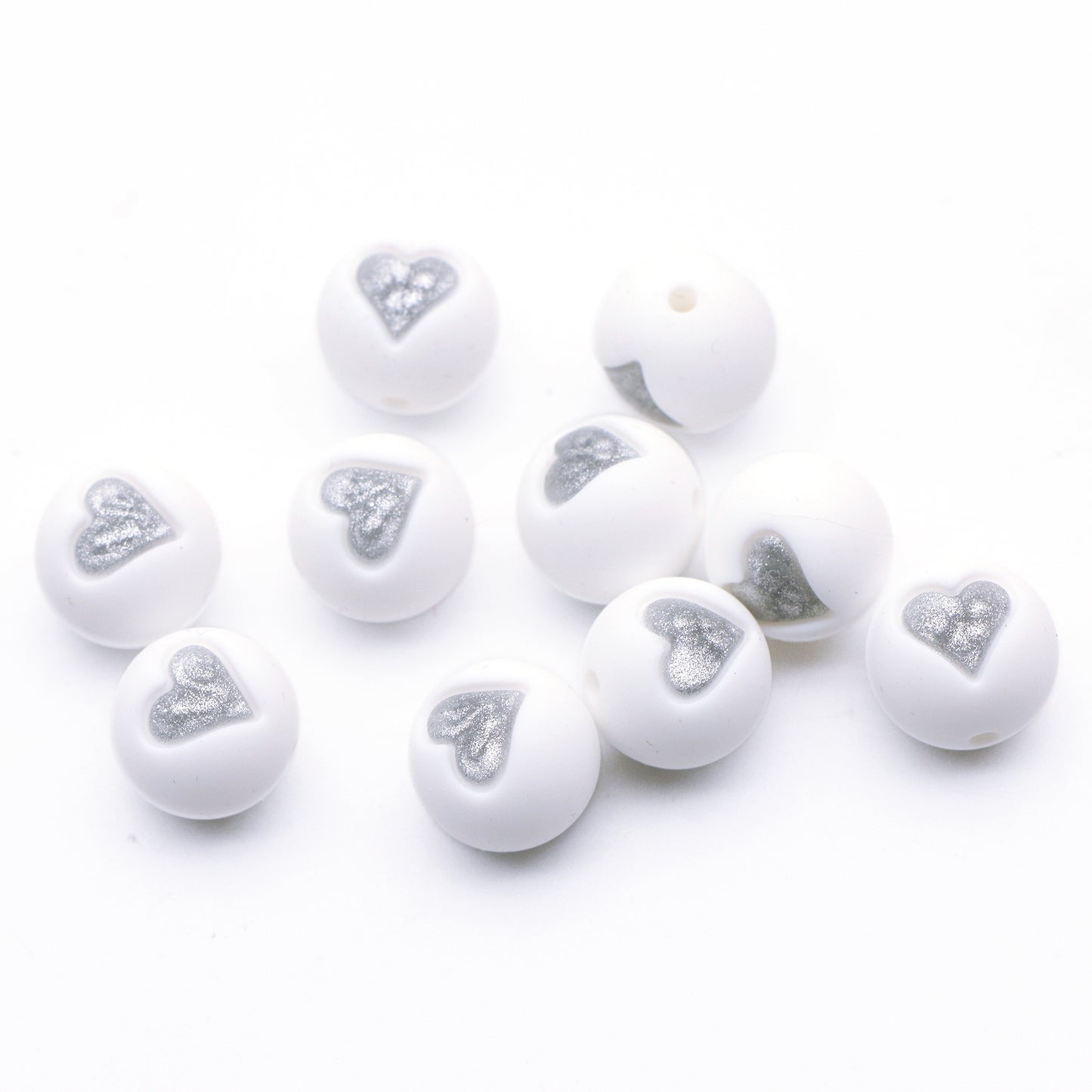 5Pcs 15mm Festive Silicone Beads Love Heart Pattern Round Shaped Focal Beads Loose Spacer Beads for DIY Jewelry Making Accessories DIY Bracelet Necklace Chain Earrings Charm Bangle Decors Craft Pen Supplies