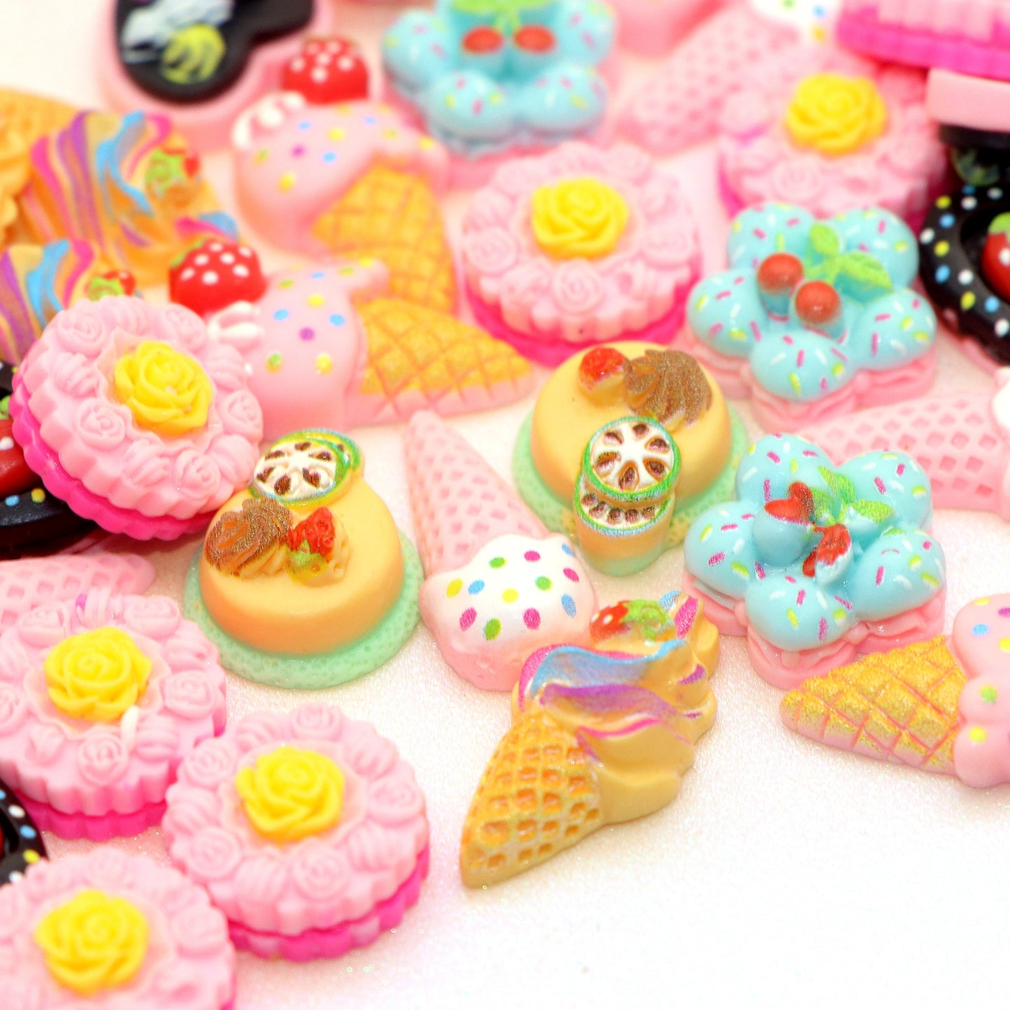 10Pcs Acrylic Ice Cream & Cake Charms,Food Series Flatback Resin Cabochons for DIY Jewelry, Earrings, Bracelets, Keychains, Festive Decor, Homemade Gifts, Phone Cases, Water Bottles, Hair Accessories - Crafting Accessories