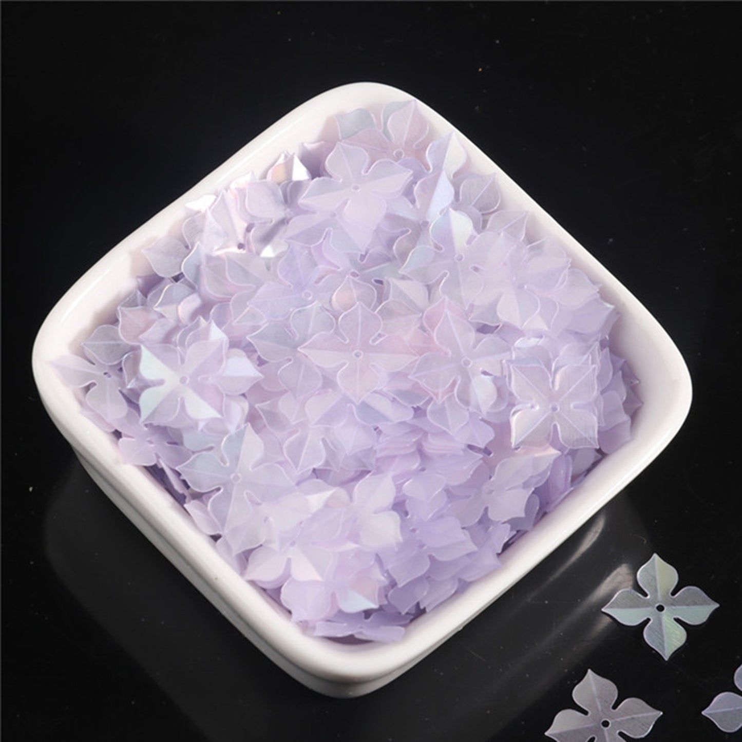 5g/pack Geometry Flowers Shaped Sequins,Plain Solid Color,PVC Flakes for DIY Crafts,Jewelry Making DIY Hand-Sewn Decorative Accessories,Perfect for New Year, Birthday, Wedding, and Bridal Shower Celebrations
