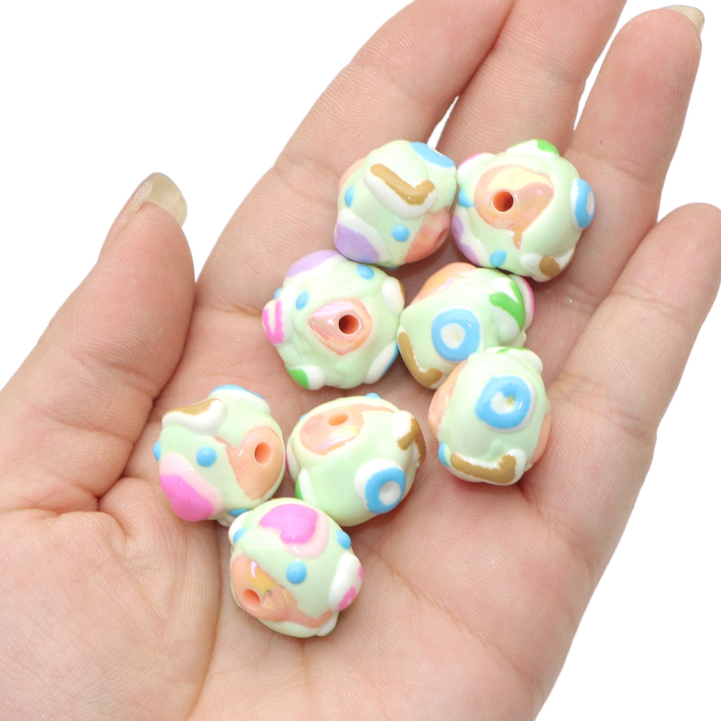 5Pcs Festive Love Heart Acrylic Beads Loose Spacer Beads for DIY Jewelry Making Accessories DIY Bracelet Necklace Chain Earrings Charm Bangle Decors Craft Pen Supplies