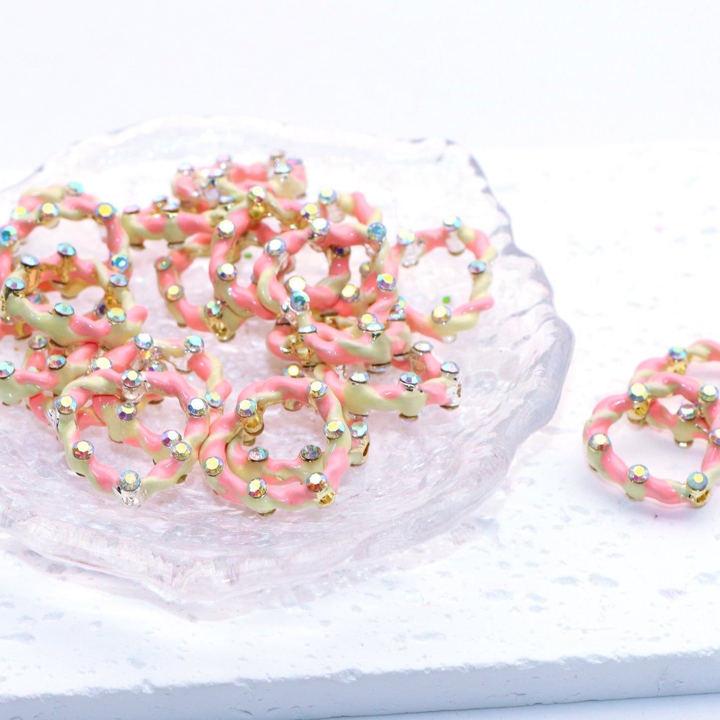 1Pc Rhinestones Hollow heart Beads, Colorful Translucent Large Heart Spacer Beads, DIY Craft Jewelry Making Accessories, For Valentine's Day